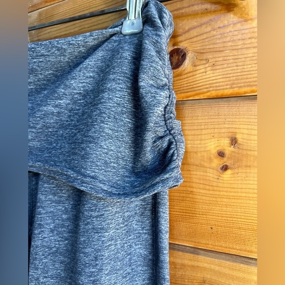 Lululemon Fold-Over Waist Yoga Leggings — Sz 4 — Heathered Gray — 27” Inseam - Picture 3 of 7